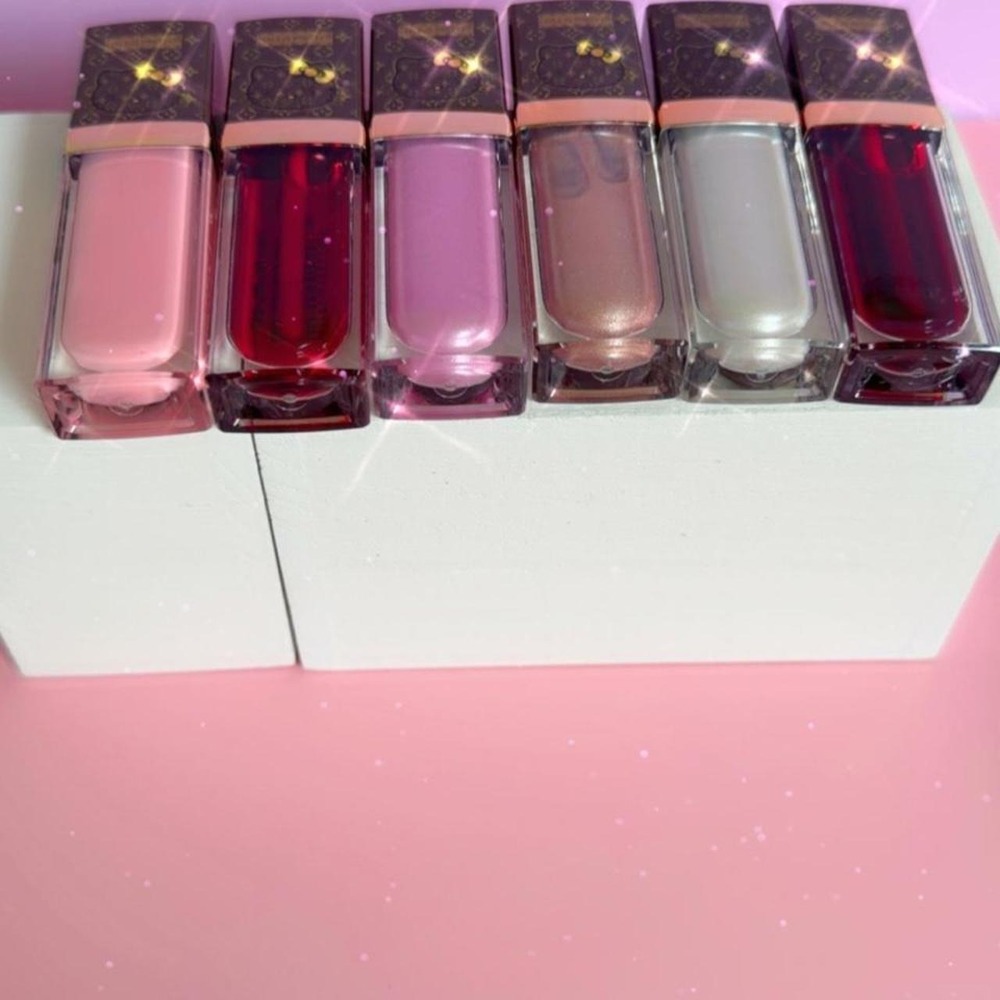 6 PC. BUNDLE OF GRUNGE HELLO KITTY LIPGLOSSES BRAND‎ NEW